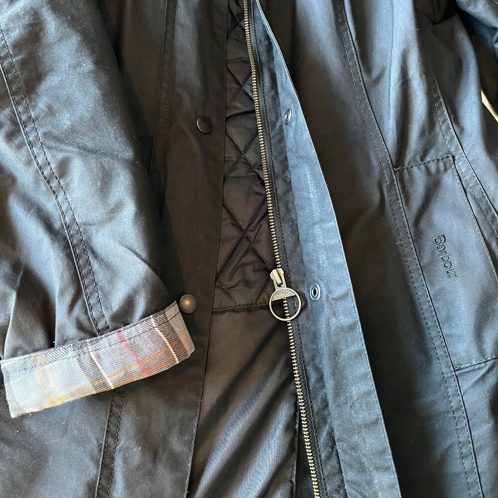 Women's Barbour Coat - Picture 4 of 6